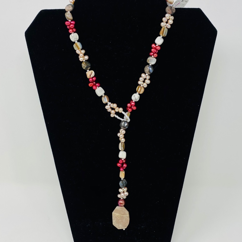 Gorgeous Semi-Precious Stone Necklace - Picture 3 of 7